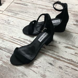 Steve Madden “Irinee” black velvet sandal heel